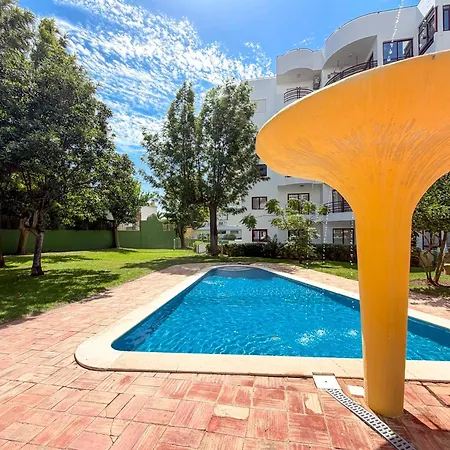 Pool Modern Vogue *